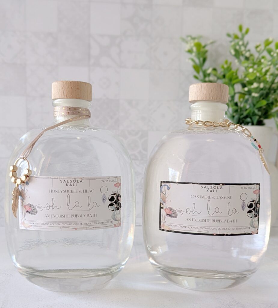 An exquisite Honeysuckle & Lilac and Cashmere & Jasmine bubble bath for premium self-care moments.