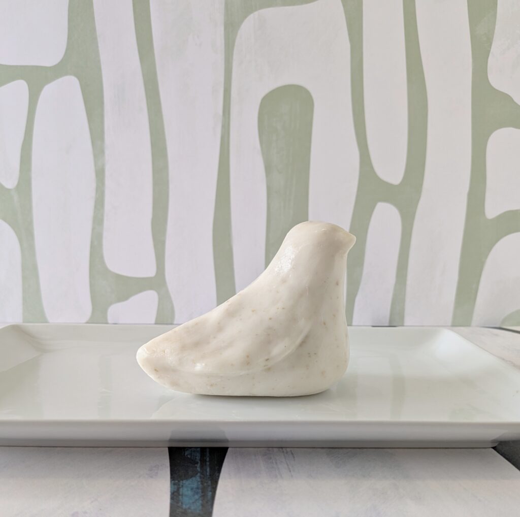 Hand-sculpted bird soap in a luxury presentation, a thoughtful gift for her.
