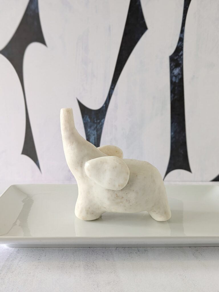Sculptural animal soap gift featuring a rich smoky amber and saffron scent.