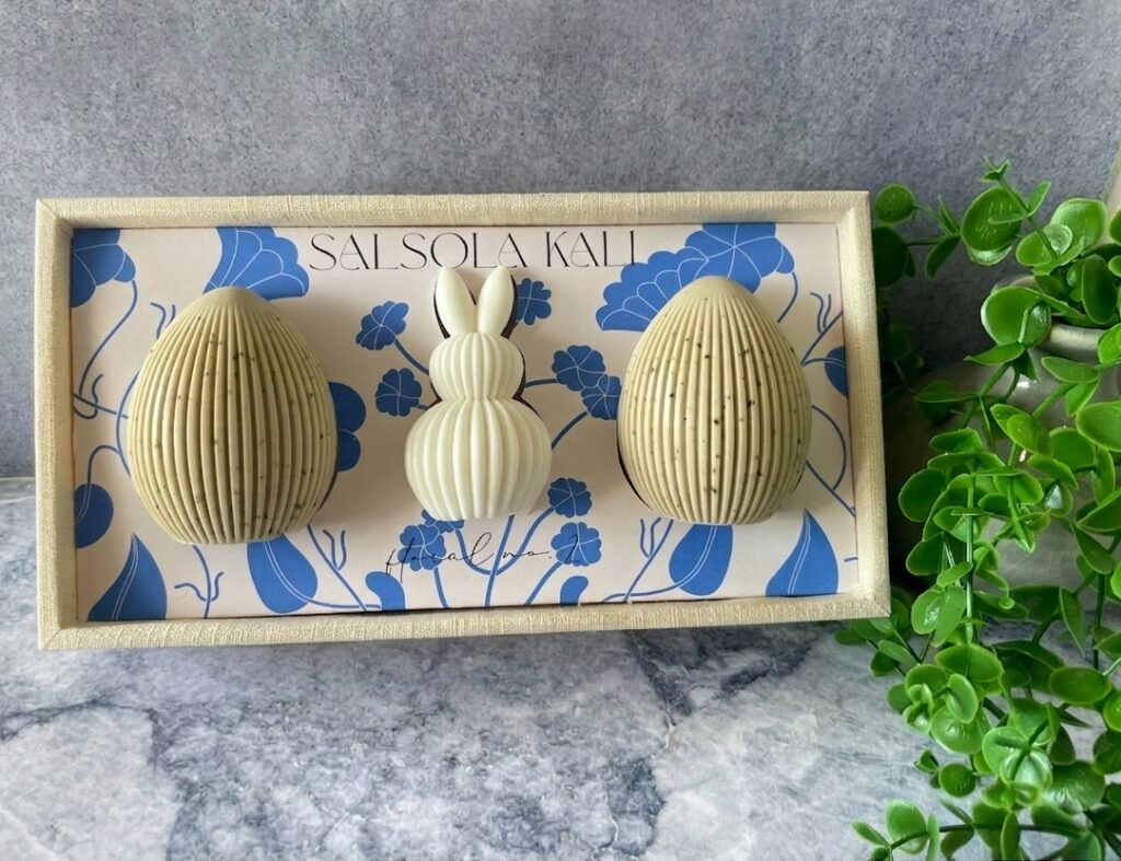 Salsola Kali Spring Collection: A Cookies & Cream luxury boxed presentation.
