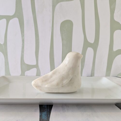 Hand-sculpted bird soap in a luxury presentation, a thoughtful gift for her.