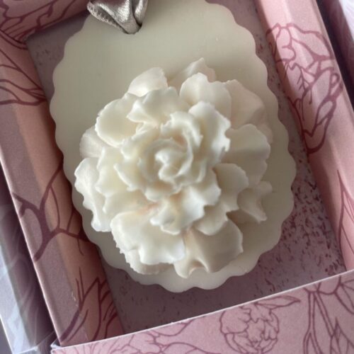 Lychee and white musk scented Blush Larosa soap, a beautiful gift for her.