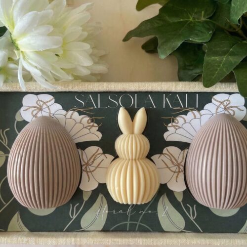 Artisan-crafted Lavender & Lemon Meringue soaps, a stately seasonal bath accent.