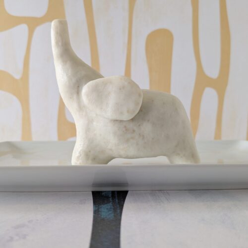 Premium Loxodonta elephant soap, an artisan-crafted gesture for refined gifting.