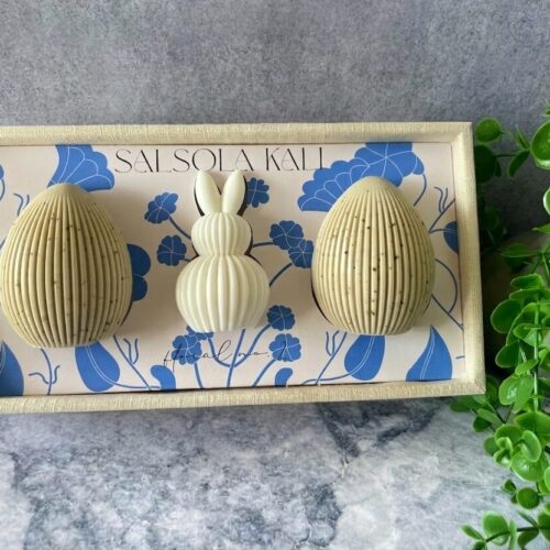 Salsola Kali Spring Collection: A Cookies & Cream luxury boxed presentation.