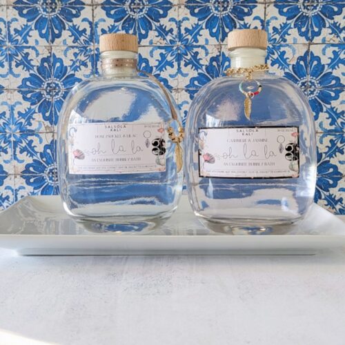 SALSOLA KALI 'oh la la' Cashmere & Jasmine Exquisite Bubbly Bath in a round 39 oz bottle.