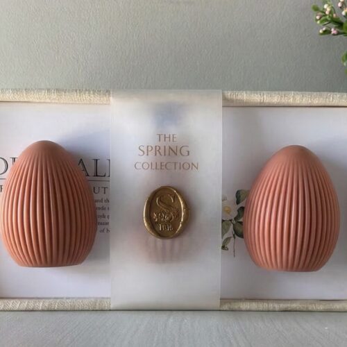 Exquisite Warm Lilac & Neroli floral soap set, an ideal gesture for spring celebrations.