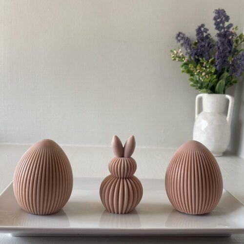 Limited-release Vanilla & Cream Orchid soap set featuring a soft creamy sweetness.